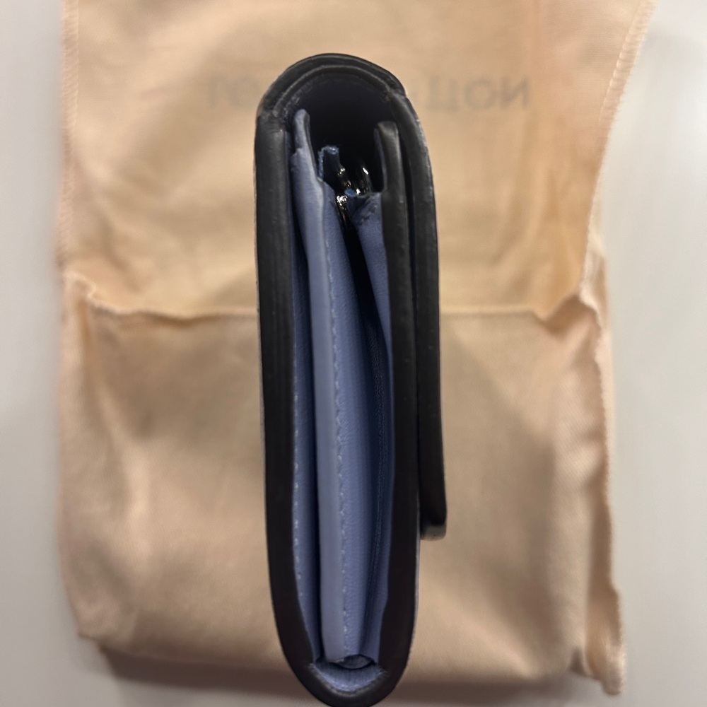 Louis Vuitton Blue Ombré Monogram Mahina Wallet - Picture 4 of 14